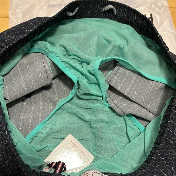 PUBLIC BEACH
Wave Beach Swim Shorts - Men's - Picture 9 of 9